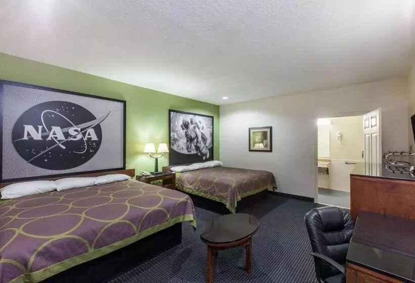 Fotos del hotel Super 8 By Wyndham Houston Hobby Airport South:  14