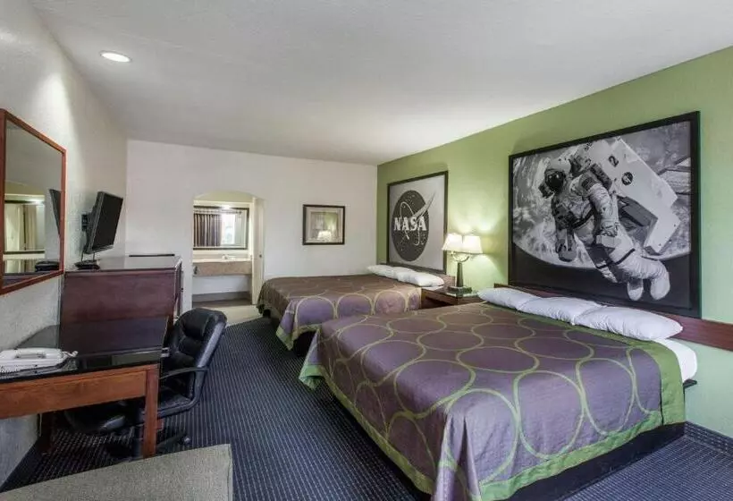 Fotos del hotel Super 8 By Wyndham Houston Hobby Airport South:  12