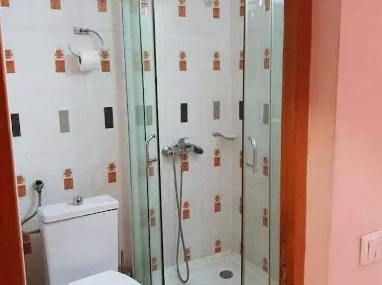 Fotos del hotel Tranzzit:  9