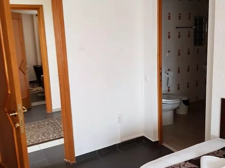 Fotos del hotel Tranzzit:  23