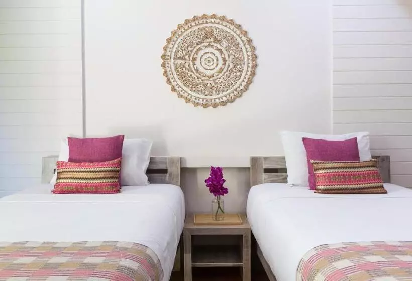 Fotos del hotel Ark Bar Beach Resort:  10