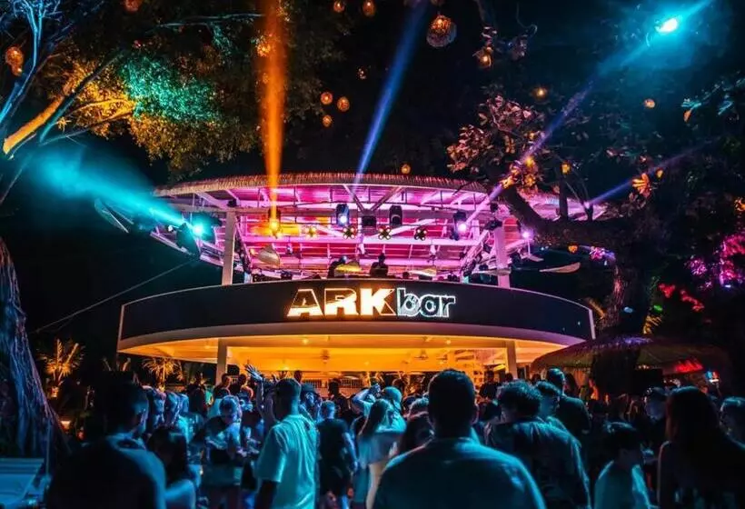 Fotos del hotel Ark Bar Beach Resort:  16