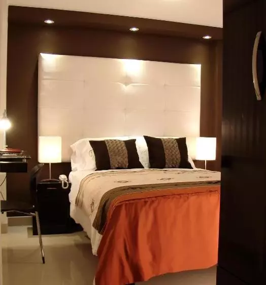 Fotos del hotel Hostal Media Luna:  2