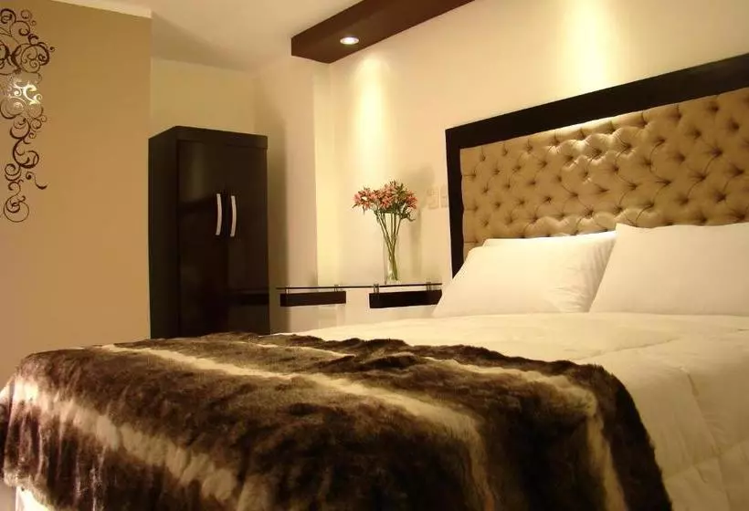 Fotos del hotel Hostal Media Luna:  4