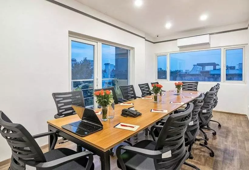 Fotos del hotel Queensway Park:  5