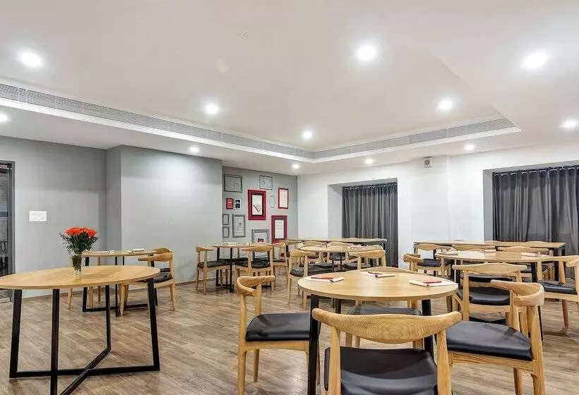 Fotos del hotel Queensway Park:  2