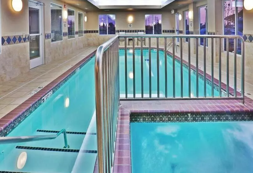 Fotos del hotel Holiday Inn Express & Suites  Miami, An Ihg:  11