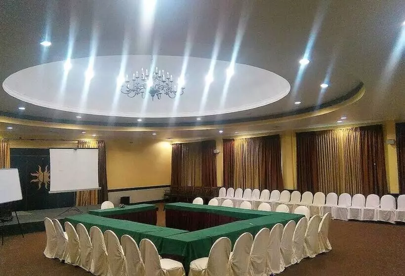 Fotos del hotel The Woods Manor Mg Road:  24