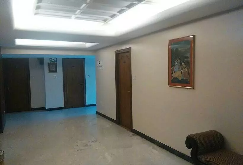 Fotos del hotel The Woods Manor Mg Road:  13