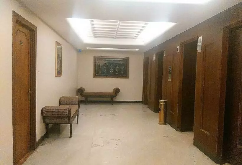 Fotos del hotel The Woods Manor Mg Road:  19