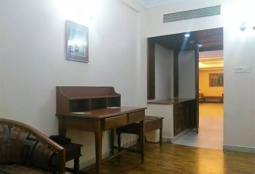 Fotos del hotel The Woods Manor Mg Road:  25