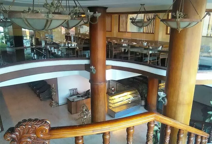 Fotos del hotel The Woods Manor Mg Road:  11