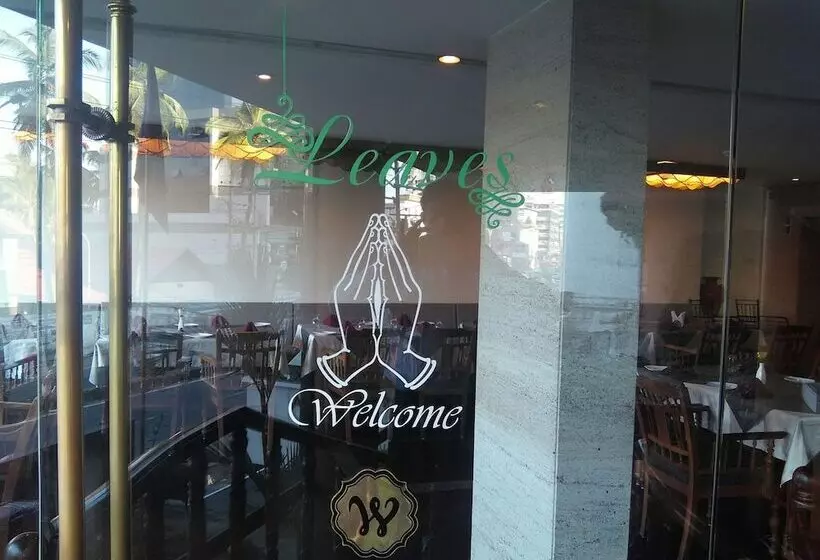 Fotos del hotel The Woods Manor Mg Road:  17