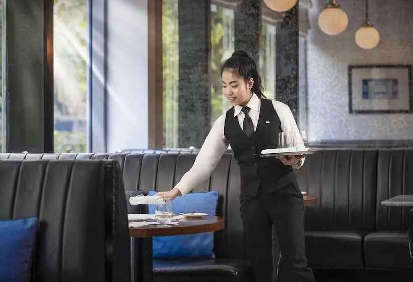 Fotos del hotel Oriental Residence Bangkok  Sha Certified:  24