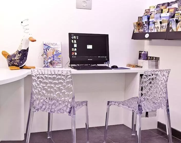 Fotos del hotel Privilège Hôtel & Apparts Eurociel Centre Comédie:  20