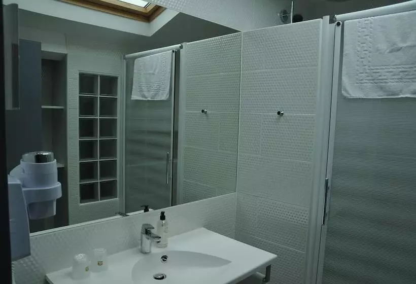 Fotos del hotel Privilège Hôtel & Apparts Eurociel Centre Comédie:  7