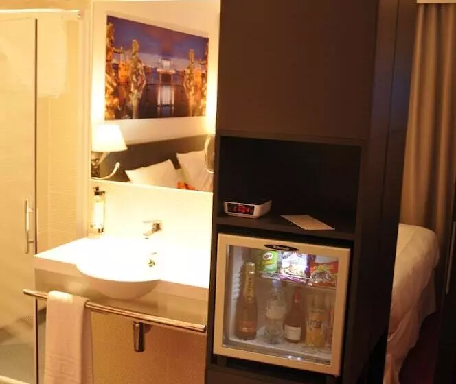 Privilège Hôtel & Apparts Eurociel Centre Comédie