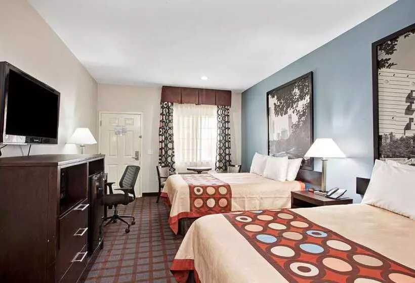 Fotos del hotel Super 8 By Wyndham Houston North I-45:  8