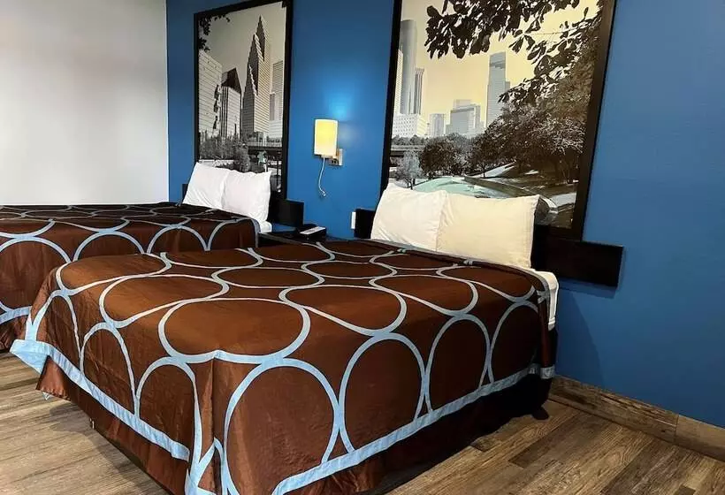 Fotos del hotel Super 8 By Wyndham Houston North I-45:  2