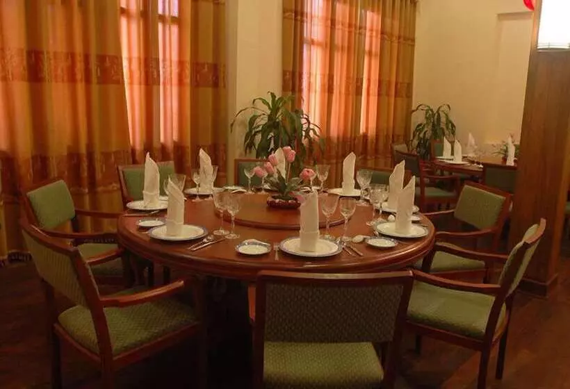 Fotos del hotel Champasak Palace:  3