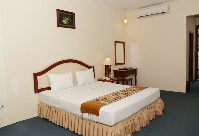 Fotos del hotel Champasak Palace:  9