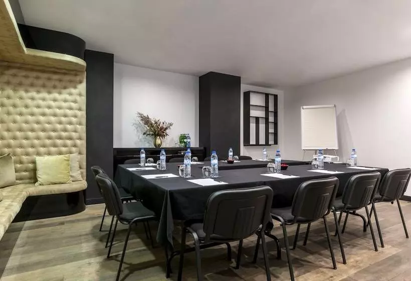 Fotos del hotel 9hotel Mercy:  11