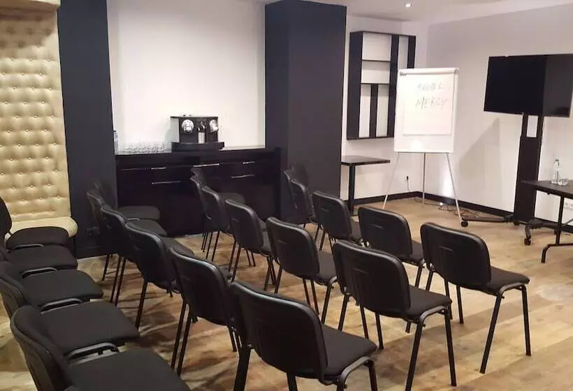 Fotos del hotel 9hotel Mercy:  21