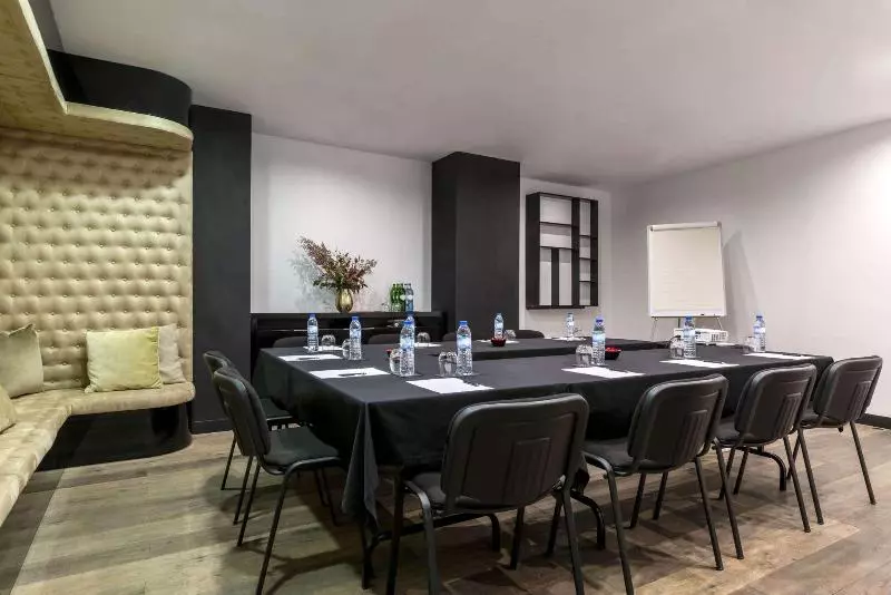 Fotos del hotel 9hotel Mercy:  5