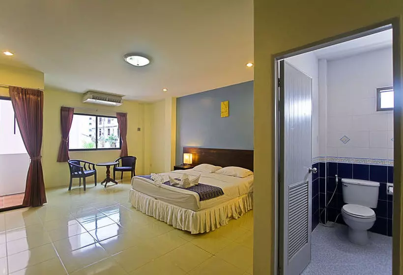 Fotos del hotel Absolute Guest house:  17