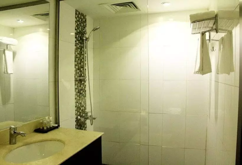 Fotos del hotel Business Inn Olaya:  7