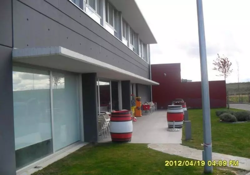 Fotos del hotel Villa De Los Arcos:  4