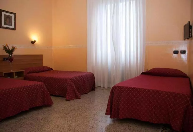 Fotos del hotel Casa La Salle - Casa Religiosa:  16