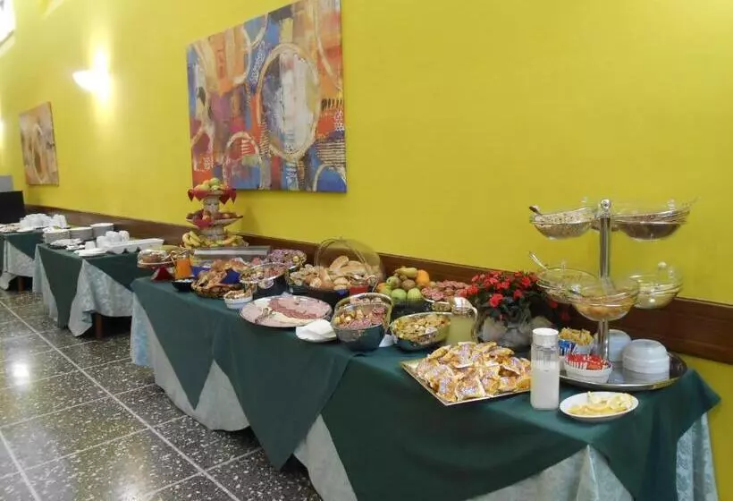 Fotos del hotel Casa La Salle - Casa Religiosa:  9