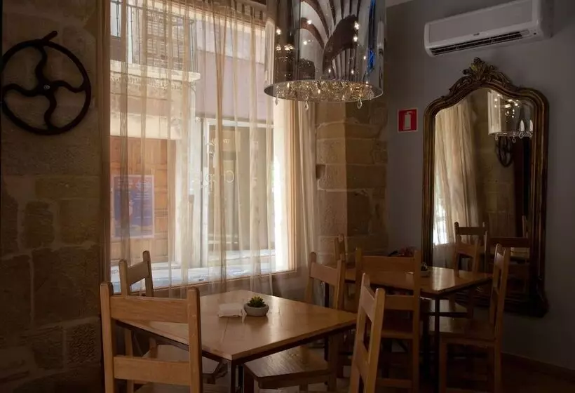 Fotos del hotel Hospederia Chapitel:  7