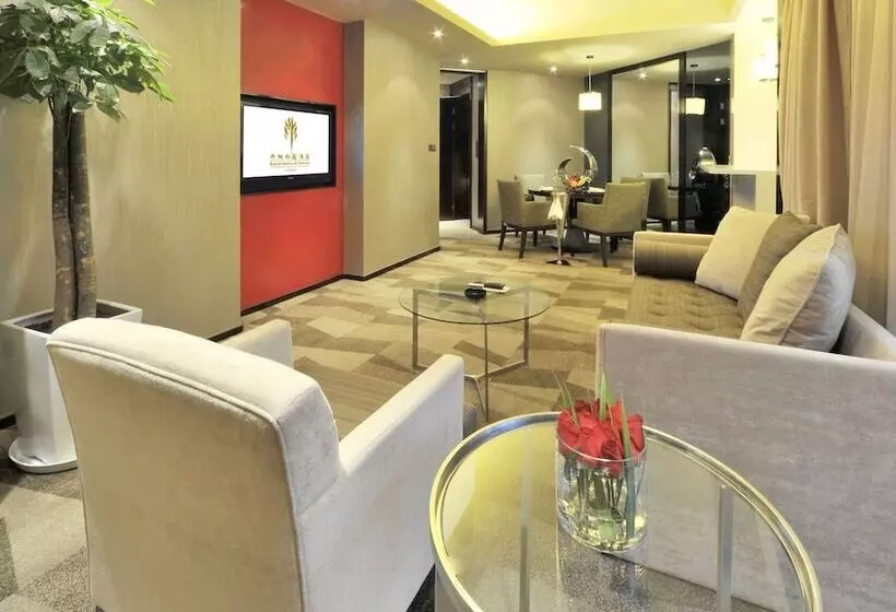 Fotos del hotel Royal Suites & Tower:  11