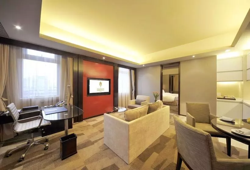 Fotos del hotel Royal Suites & Tower:  13