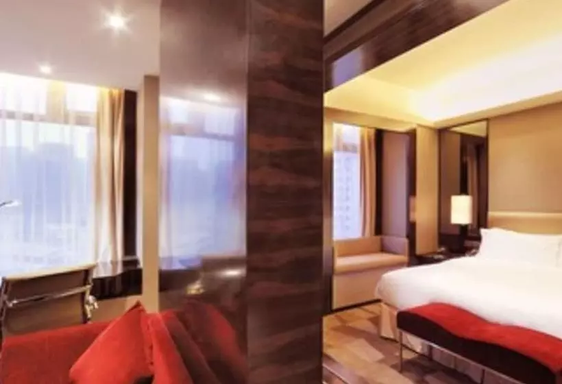 Royal Suites & Tower