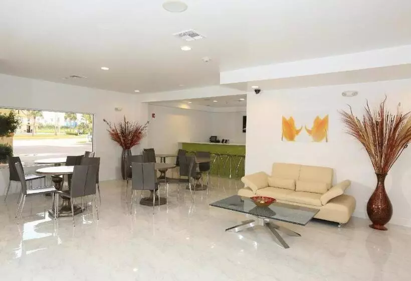 Fotos del hotel Surestay Plus By Best Western Orlando International Drive:  3