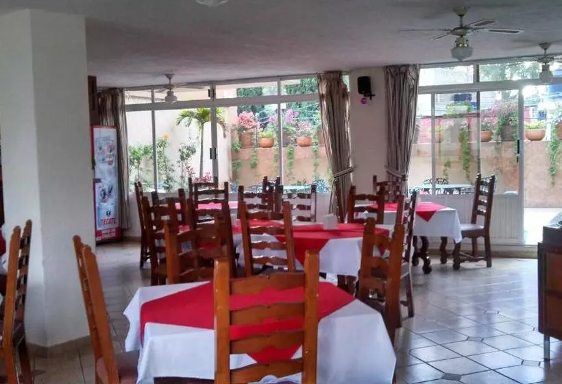 Fotos del hotel Real Santa María:  4