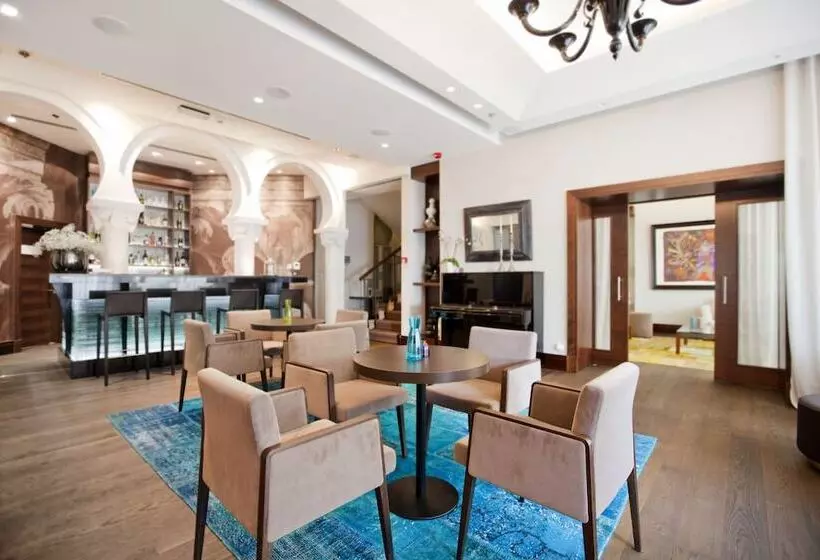 Fotos del hotel Villa Orsula:  3