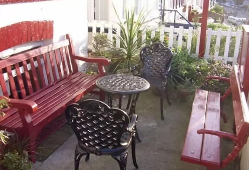 Fotos del hotel The Meltham Guest House:  14