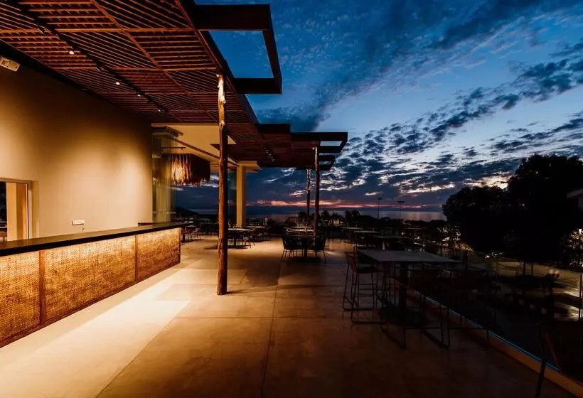 Fotos del hotel Cavo Zoe Seaside:  22