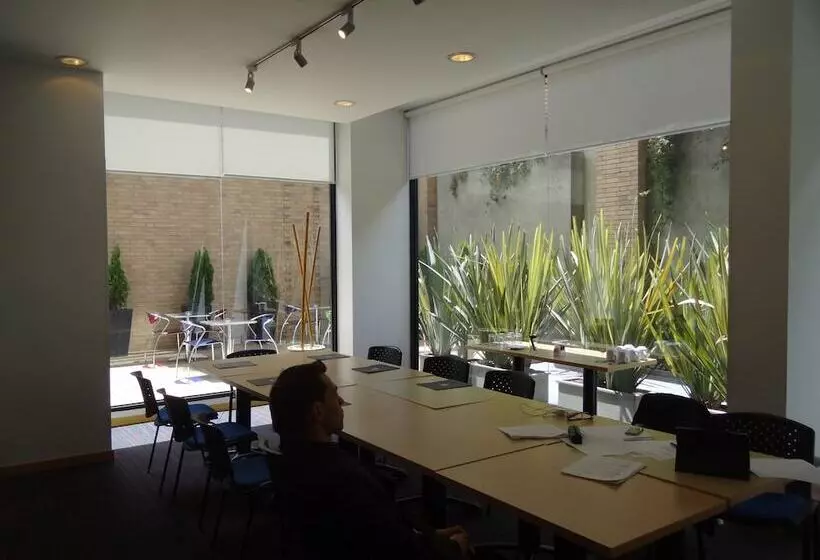 Fotos del hotel Bh Parque 93:  9