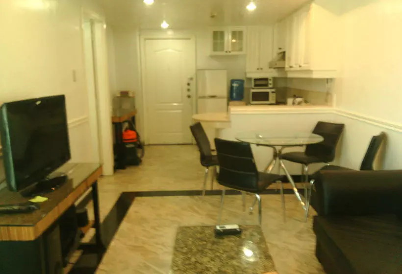 Fotos del hotel The Baywatch Tower Manila:  14