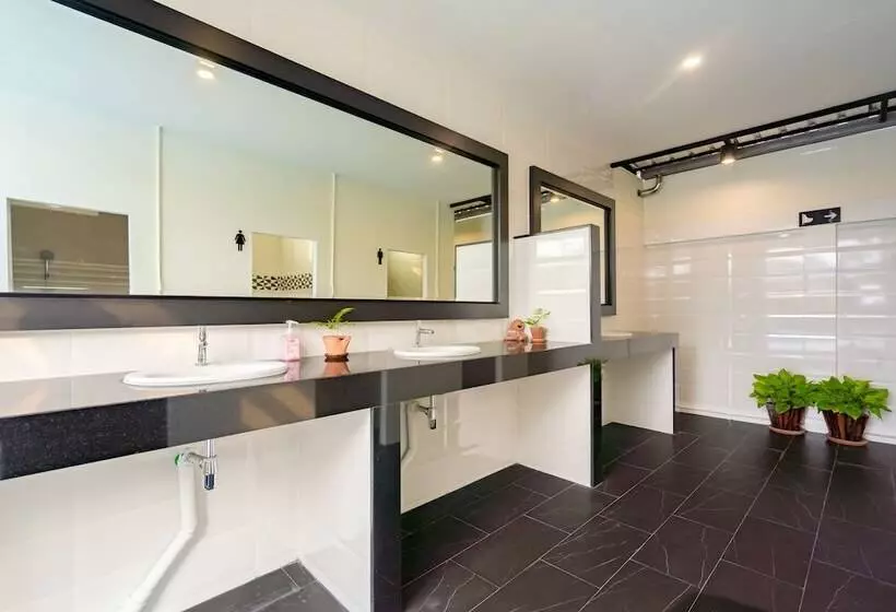 Fotos del hotel Suphan Lake Hometel:  11