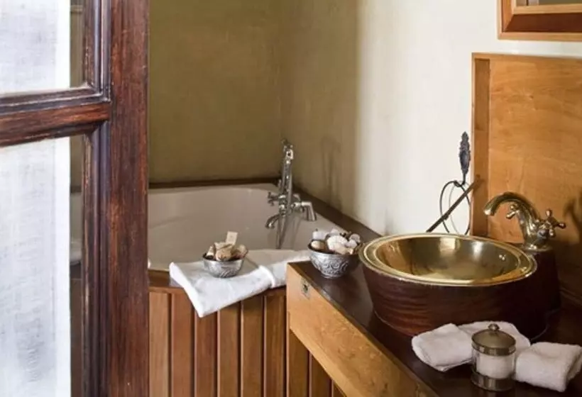 Fotos del hotel Villa De L ô:  13