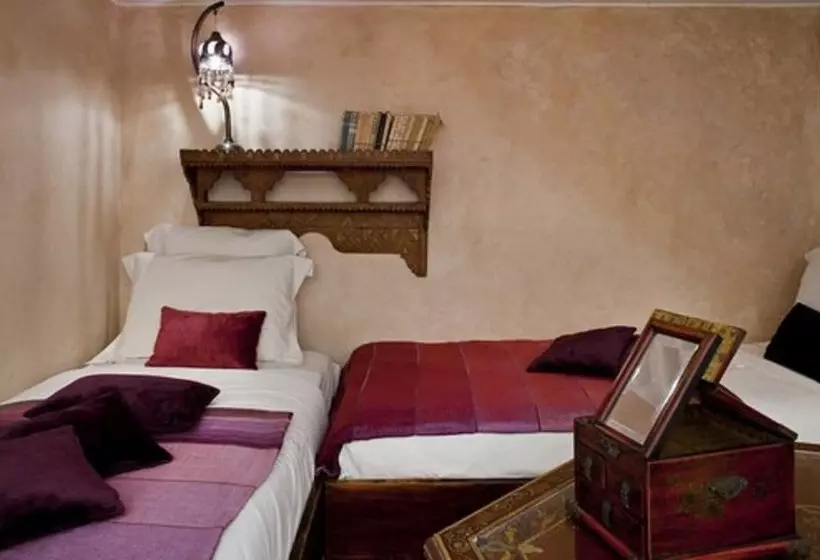 Fotos del hotel Villa De L ô:  21