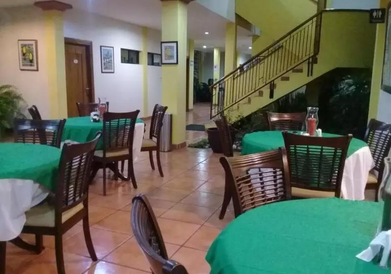 Fotos del hotel Brandts Los Robles De San Juan:  9