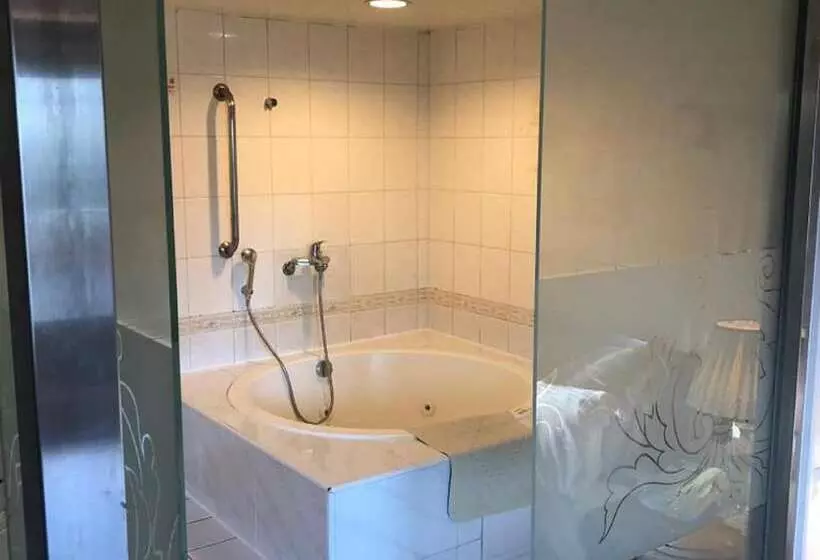 Fotos del hotel The Moon:  17