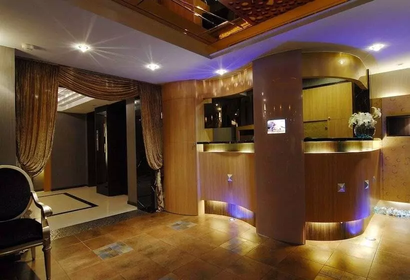 Fotos del hotel The Moon:  2